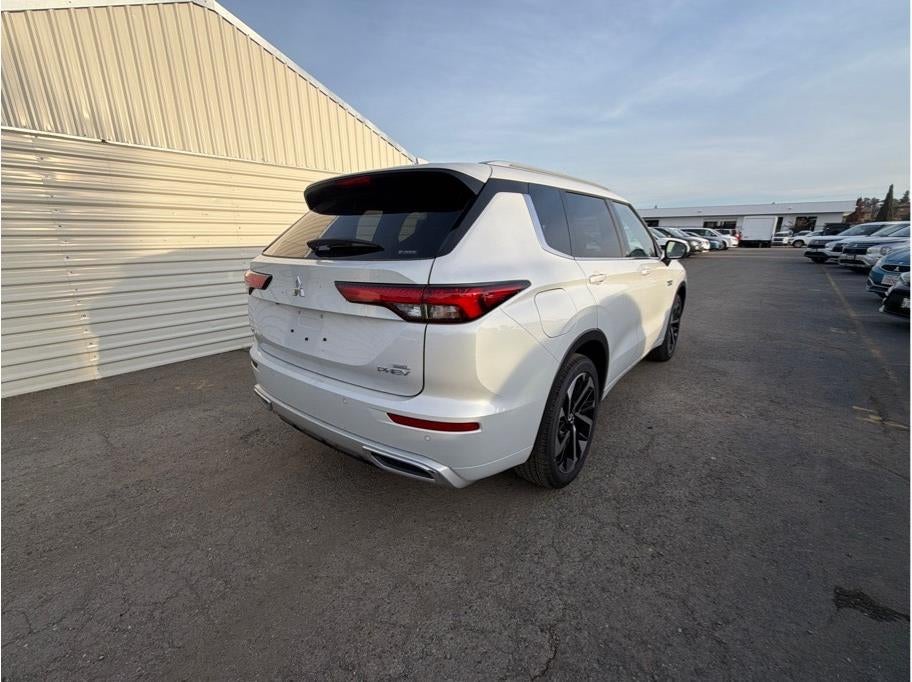2025 Mitsubishi Outlander PHEV SEL