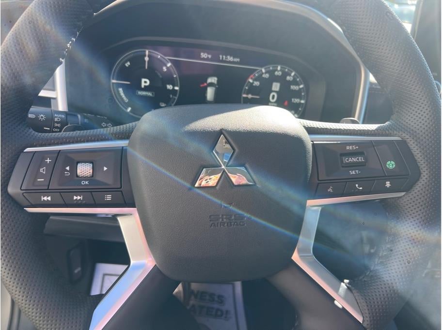 2025 Mitsubishi Outlander PHEV SEL