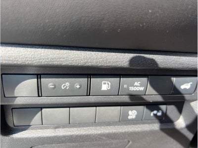 2025 Mitsubishi Outlander PHEV SEL