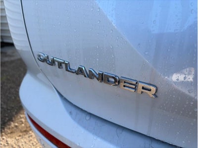 2025 Mitsubishi Outlander PHEV SEL Premium Package