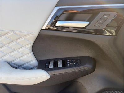 2025 Mitsubishi Outlander PHEV SEL