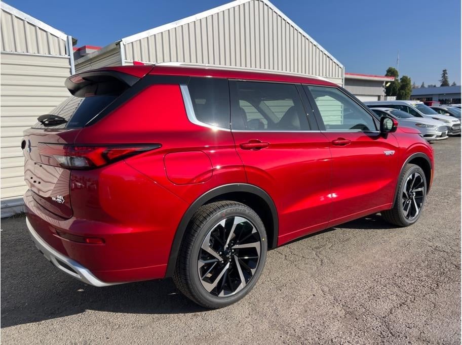 2025 Mitsubishi Outlander PHEV SEL