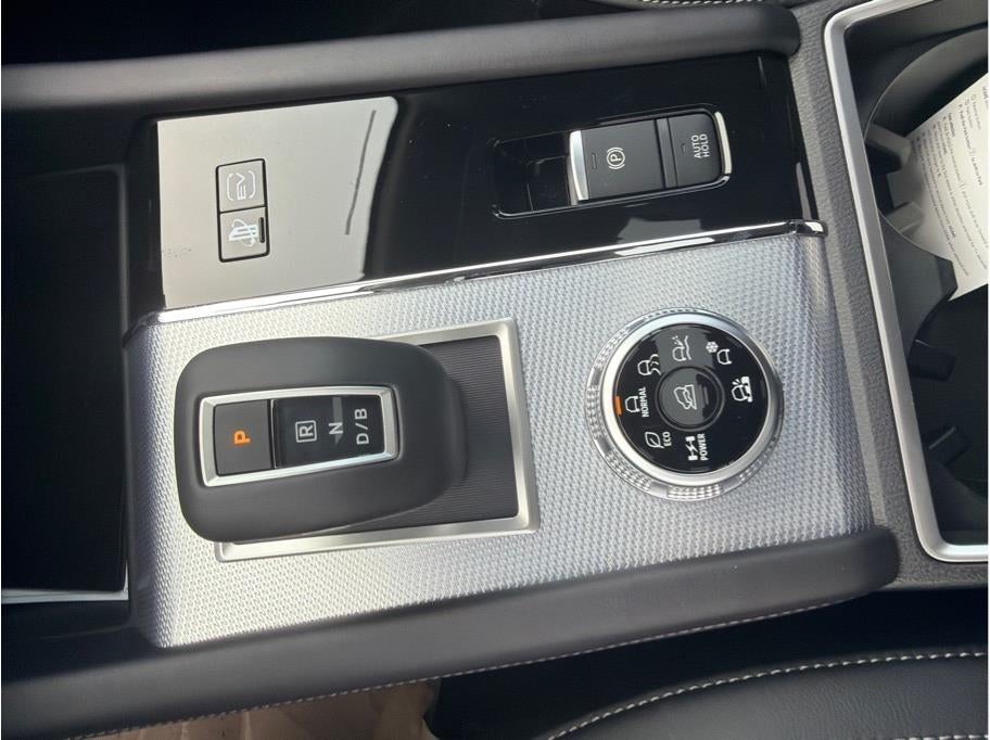 2025 Mitsubishi Outlander PHEV SEL