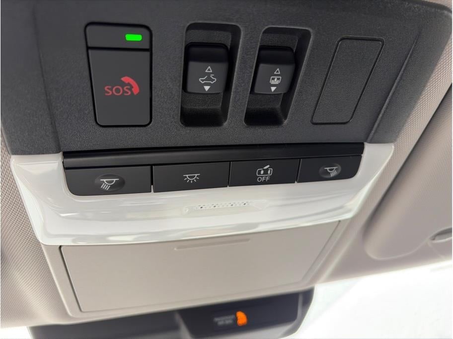 2025 Mitsubishi Outlander PHEV SEL