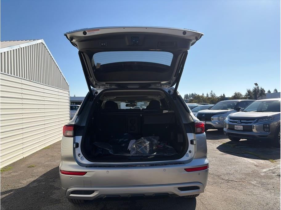 2025 Mitsubishi Outlander PHEV SEL