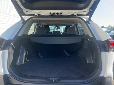 2022 Toyota RAV4 Hybrid XLE Sport Utility 4D