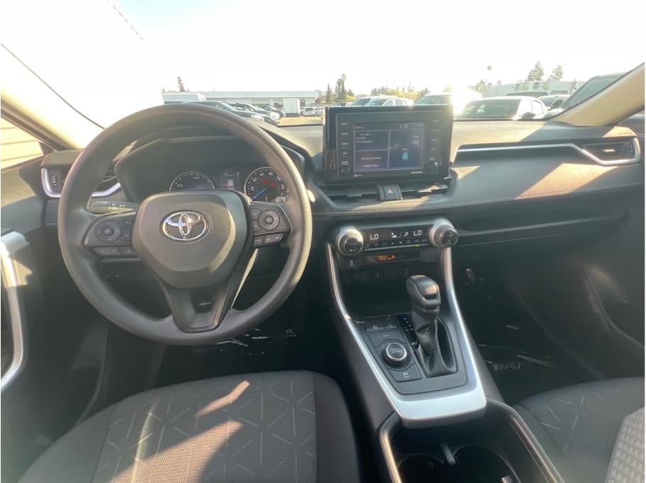 2022 Toyota RAV4 Hybrid XLE Sport Utility 4D