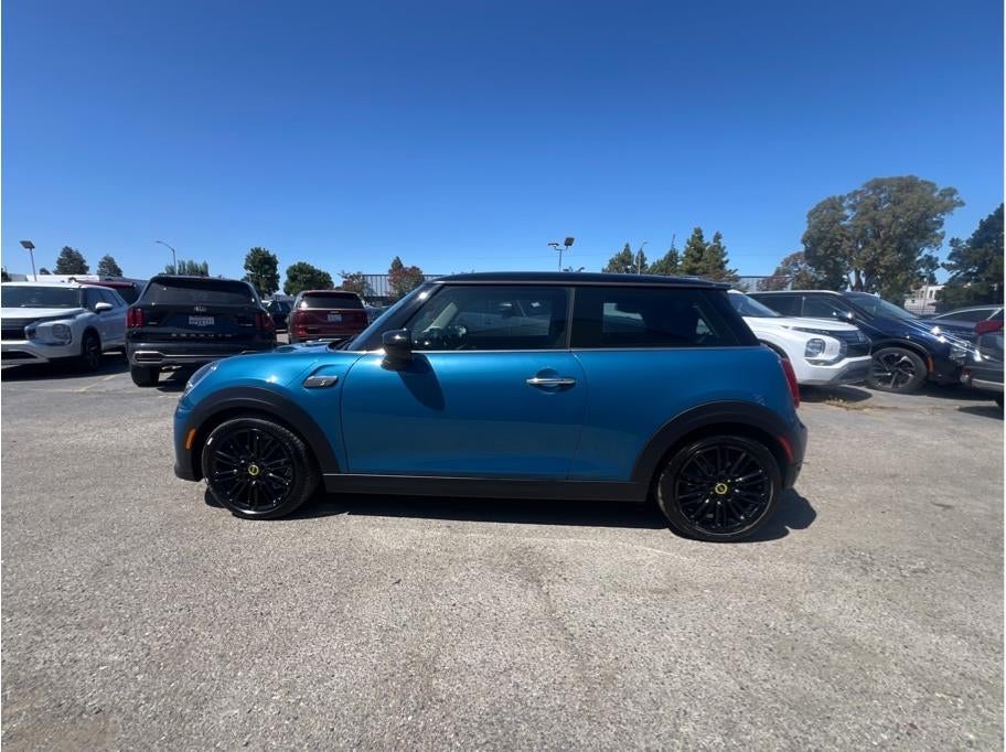 2023 MINI Hardtop 2 Door Cooper SE Hatchback 2D