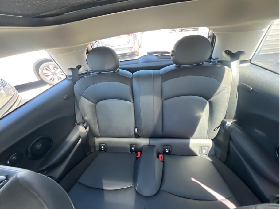 2023 MINI Hardtop 2 Door Cooper SE Hatchback 2D