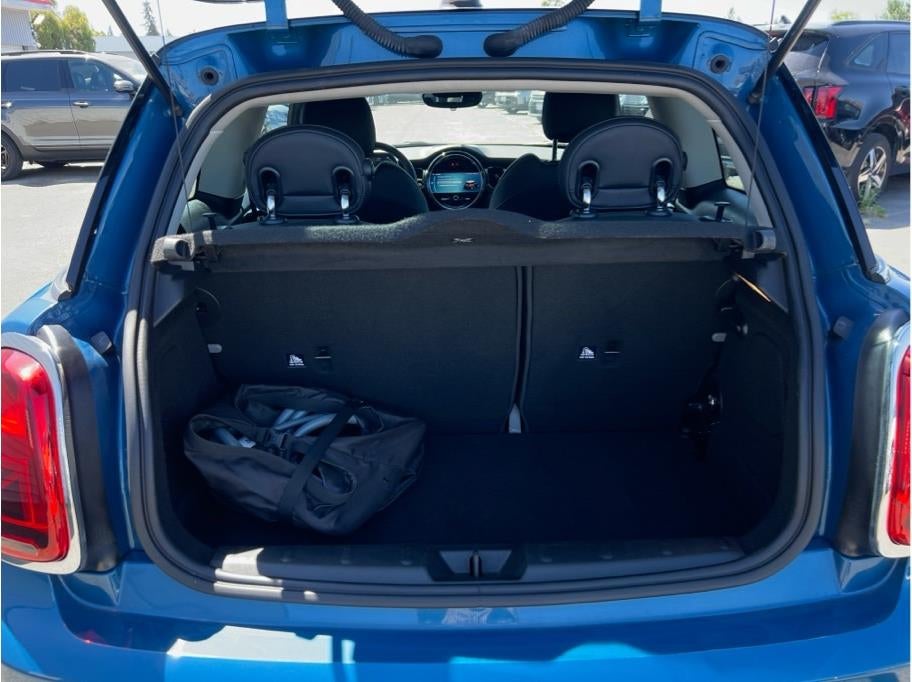 2023 MINI Hardtop 2 Door Cooper SE Hatchback 2D