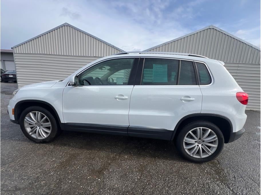 2015 Volkswagen Tiguan 2.0T SEL Sport Utility 4D