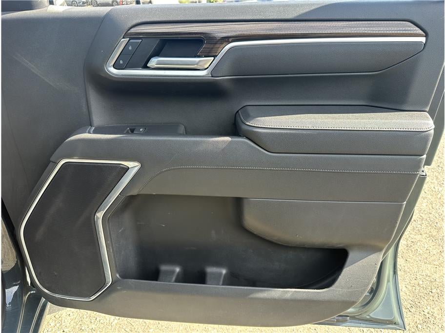 2025 Chevrolet Silverado 1500 Crew Cab LT Pickup 4D 5 3/4 ft