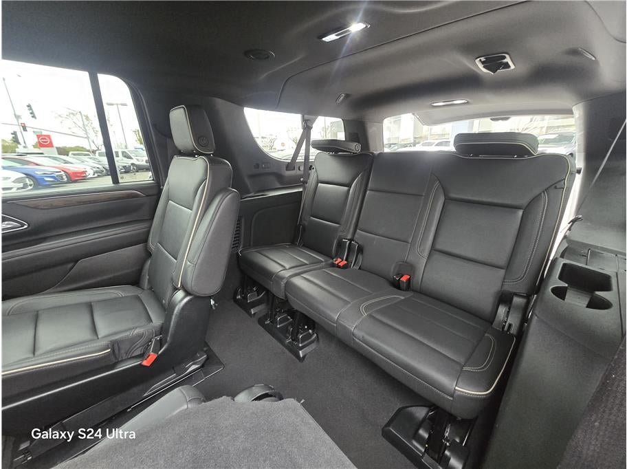 2023 Chevrolet Suburban Premier Sport Utility 4D