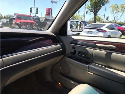 2007 Lincoln Town Car Signature Limited Sedan 4D