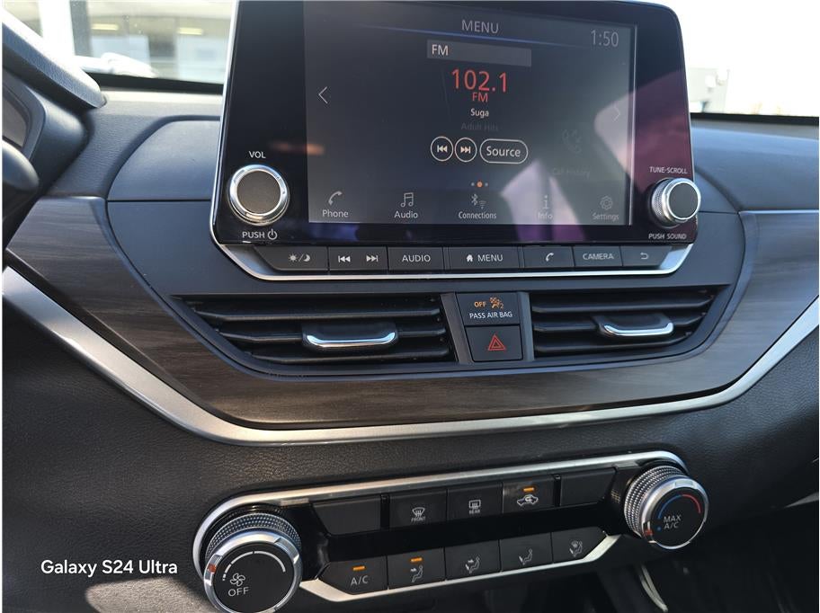 2023 Nissan Altima 2.5 SV Sedan 4D