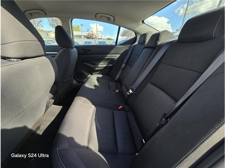 2023 Nissan Altima 2.5 SV Sedan 4D