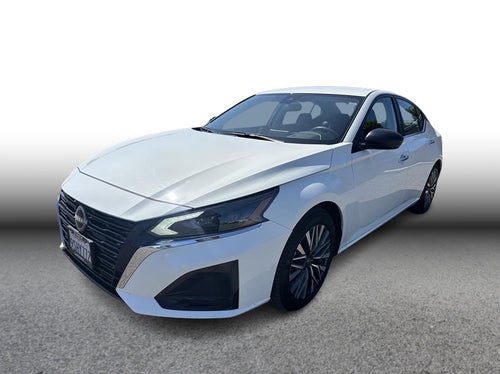 2025 Nissan Altima 2.5 SV Sedan 4D