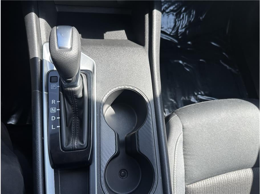 2025 Nissan Altima 2.5 SV Sedan 4D