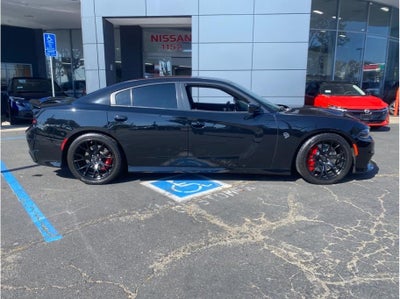 2016 Dodge Charger SRT Hellcat Sedan 4D