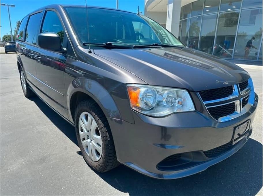 2017 Dodge Grand Caravan Passenger SE Minivan 4D