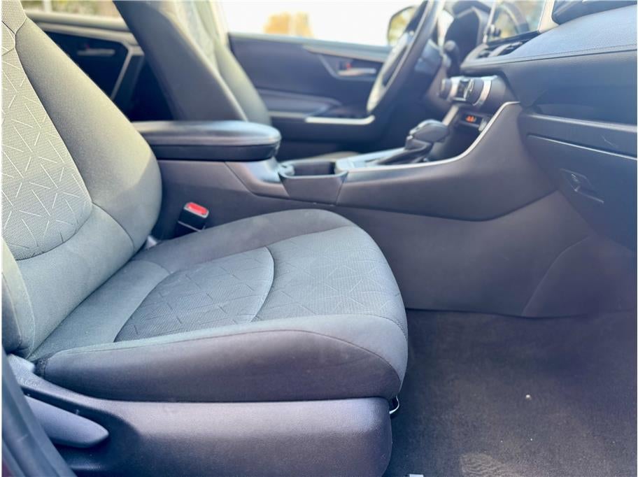 2023 Toyota RAV4 XLE Sport Utility 4D