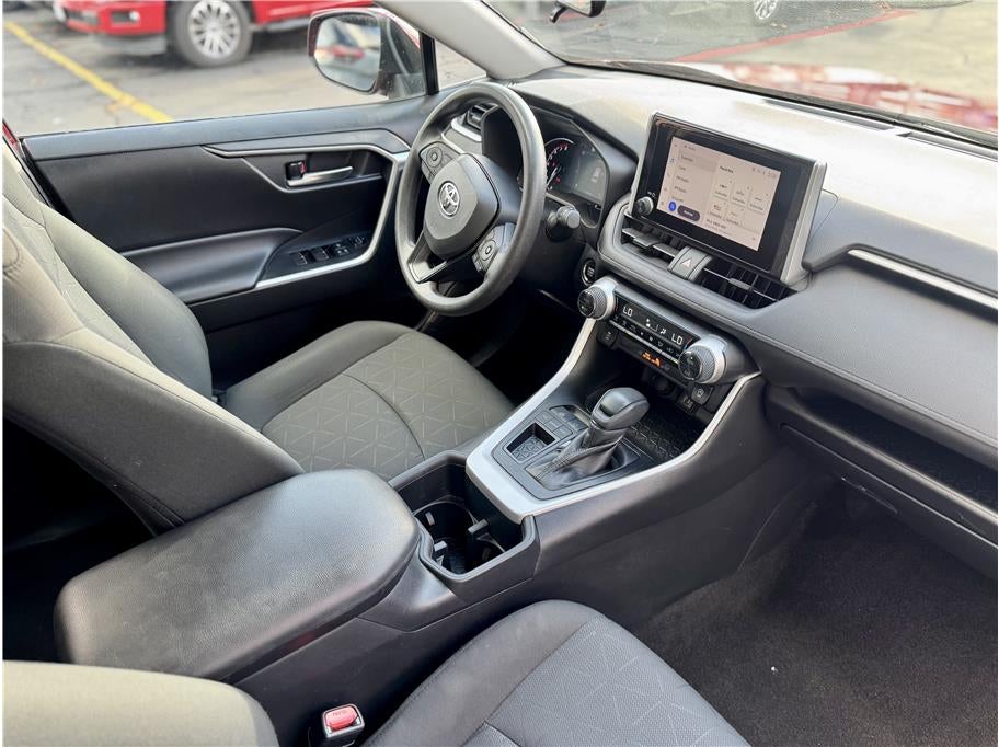 2023 Toyota RAV4 XLE Sport Utility 4D