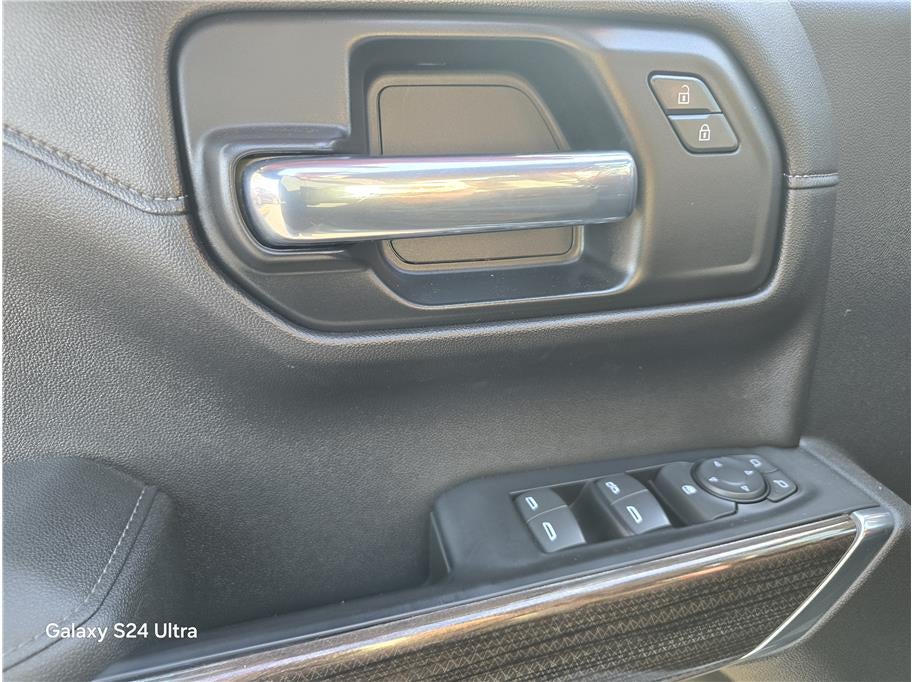 2020 Chevrolet Silverado 1500 Crew Cab LT Pickup 4D 5 3/4 ft