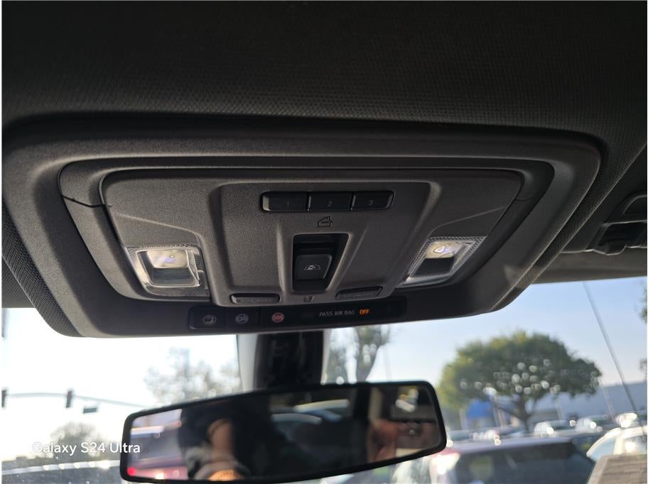 2020 Chevrolet Silverado 1500 Crew Cab LT Pickup 4D 5 3/4 ft