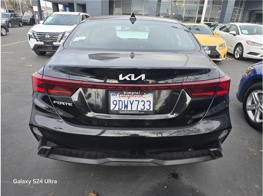 2023 Kia Forte LXS Sedan 4D
