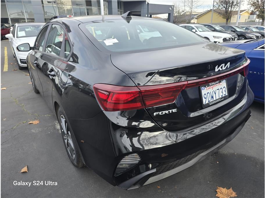 2023 Kia Forte LXS Sedan 4D