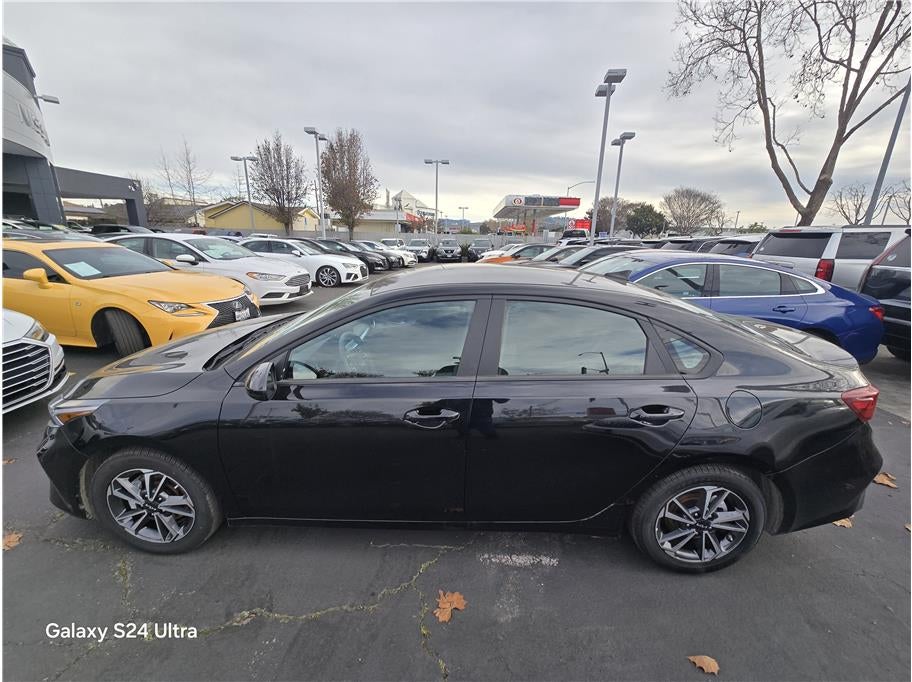 2023 Kia Forte LXS Sedan 4D