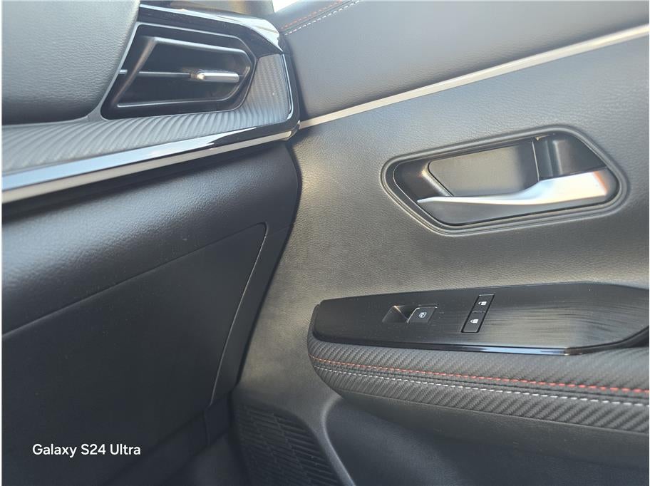 2025 Nissan Kicks SR Sport Utility 4D