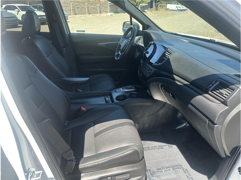2022 Honda Pilot TrailSport SUV 4D
