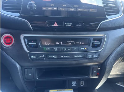 2022 Honda Pilot TrailSport SUV 4D