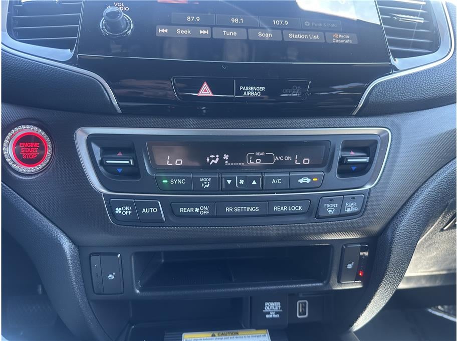 2022 Honda Pilot TrailSport SUV 4D