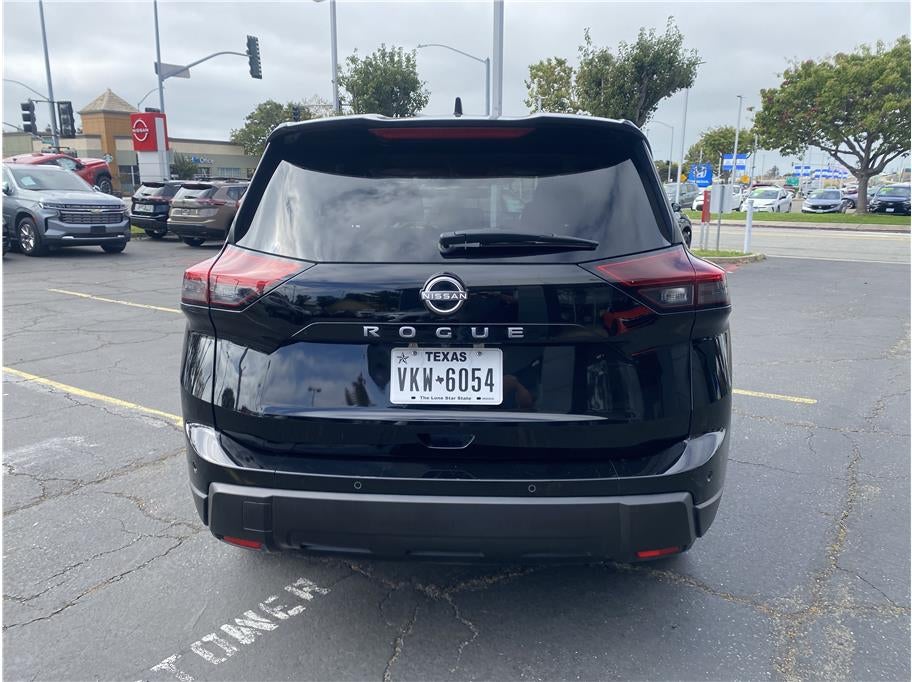 2025 Nissan Rogue SV Sport Utility 4D