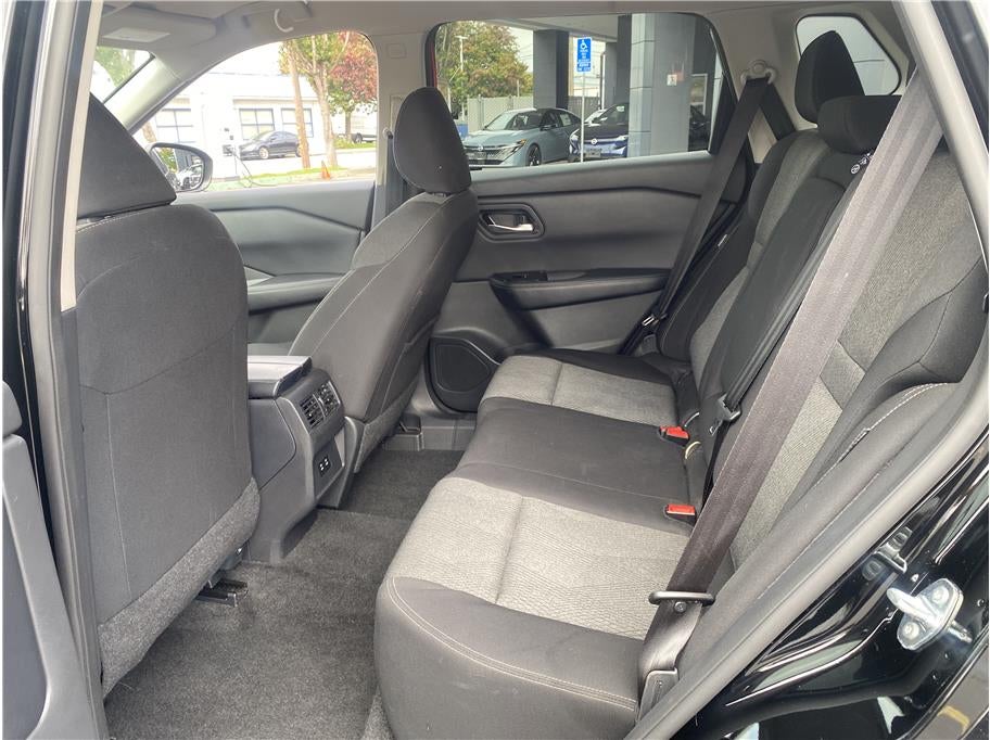 2025 Nissan Rogue SV Sport Utility 4D
