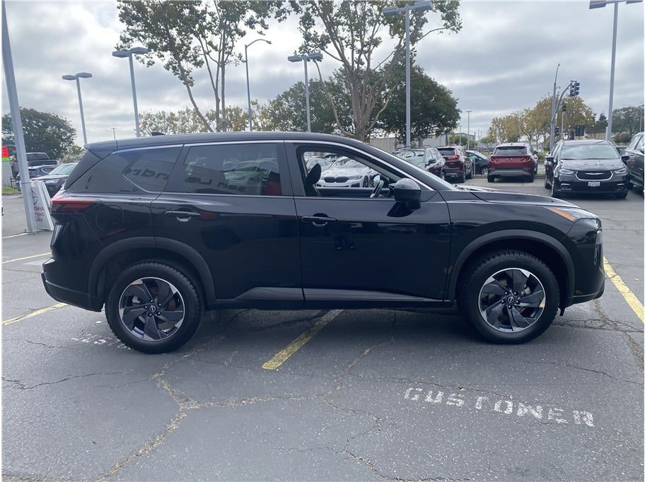 2025 Nissan Rogue SV Sport Utility 4D