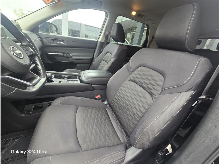 2022 Nissan Pathfinder SV Sport Utility 4D