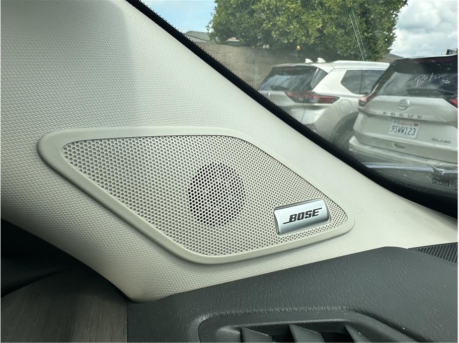 2025 Nissan Pathfinder Platinum Sport Utility 4D