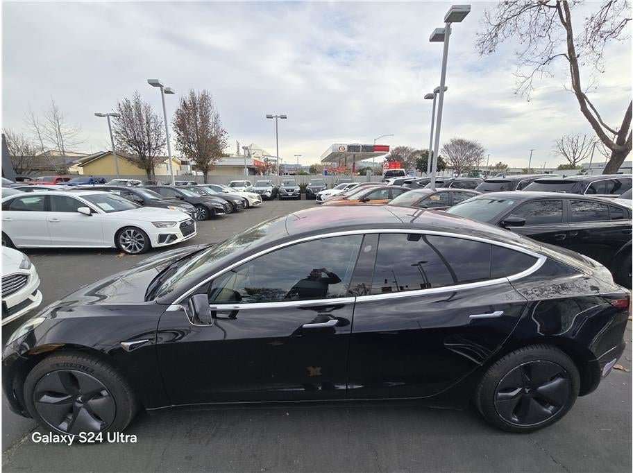 2019 Tesla Model 3 Standard Range Sedan 4D