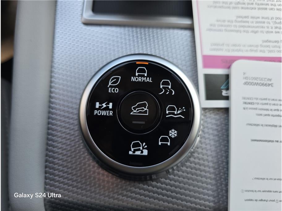 2025 Mitsubishi Outlander PHEV SEL Sport Utility 4D