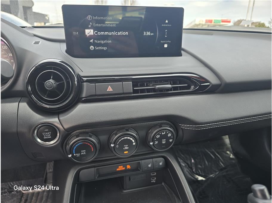 2024 Mazda Mazda MX-5 Miata Club Convertible 2D