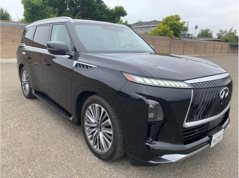 2025 INFINITI QX80 SENSORY Sport Utility 4D
