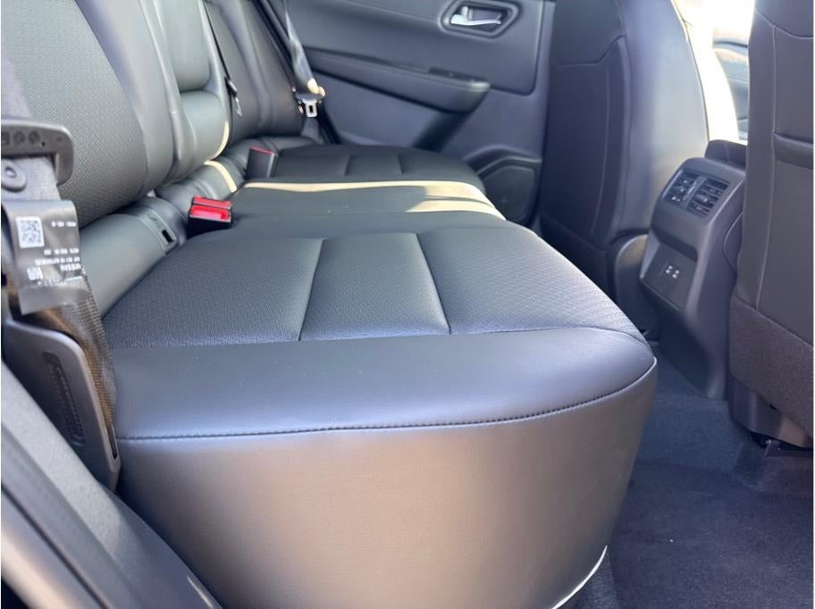 2025 Nissan Rogue SV Sport Utility 4D