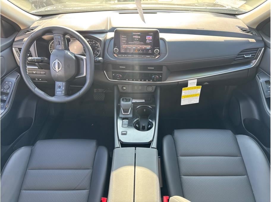 2025 Nissan Rogue SV Sport Utility 4D