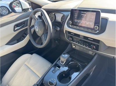 2025 Nissan Rogue SV Sport Utility 4D