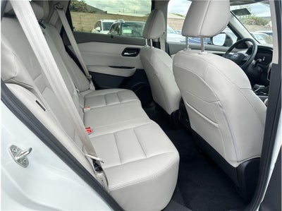 2025 Nissan Rogue SL Sport Utility 4D