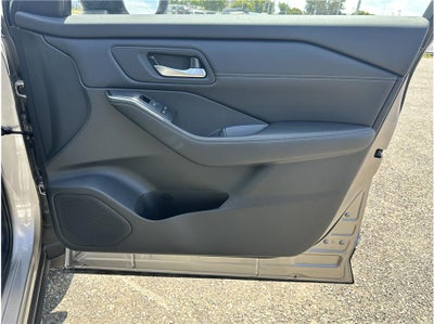 2025 Nissan Rogue SL Sport Utility 4D
