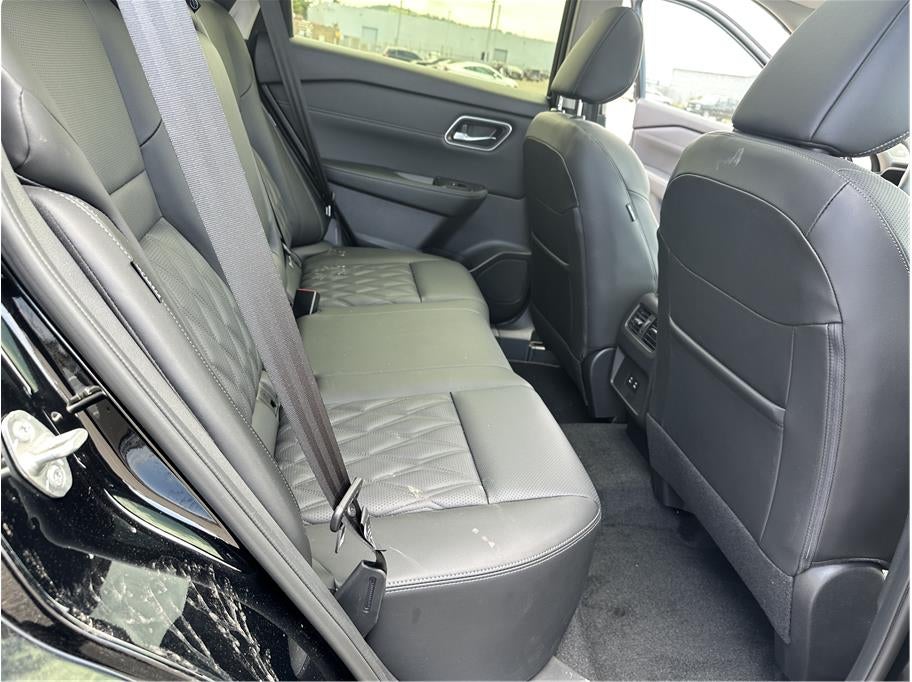 2025 Nissan Rogue Platinum Sport Utility 4D